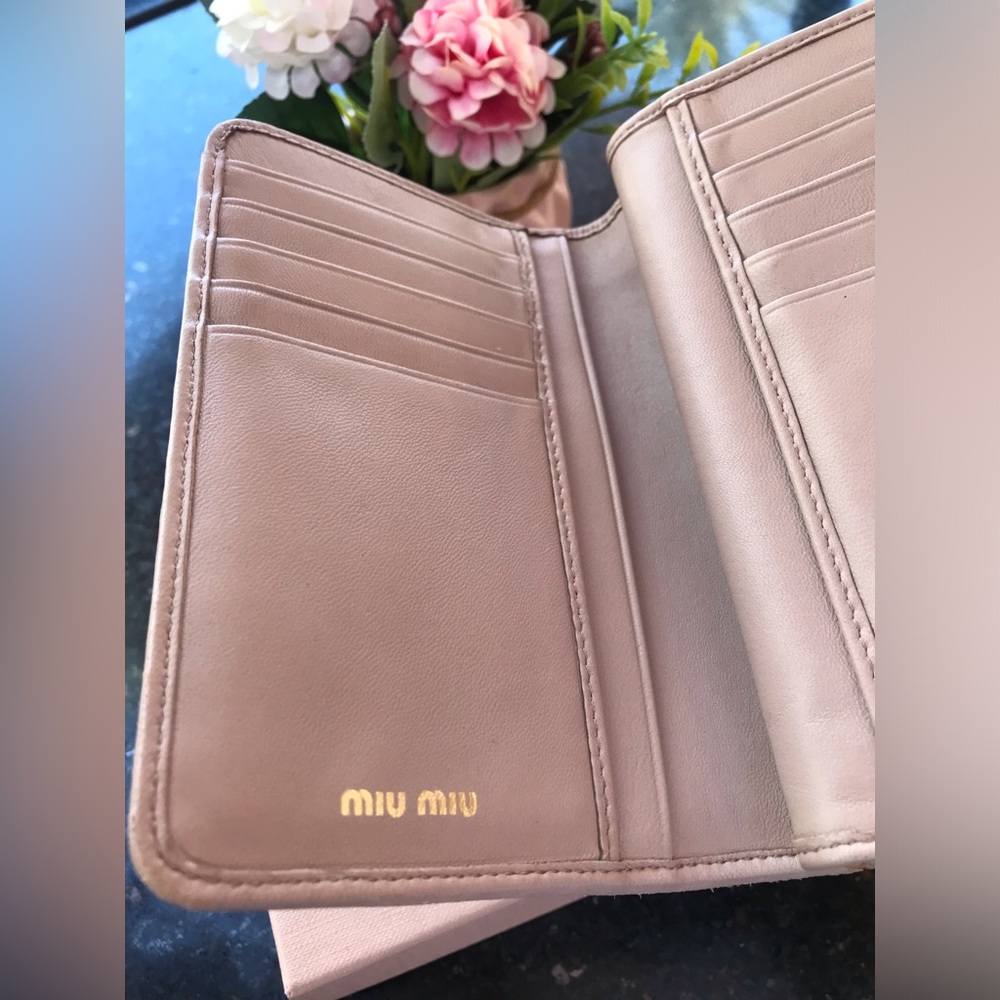Authentic & Preloved Miu Miu Metalasse Compact Wa… - image 8